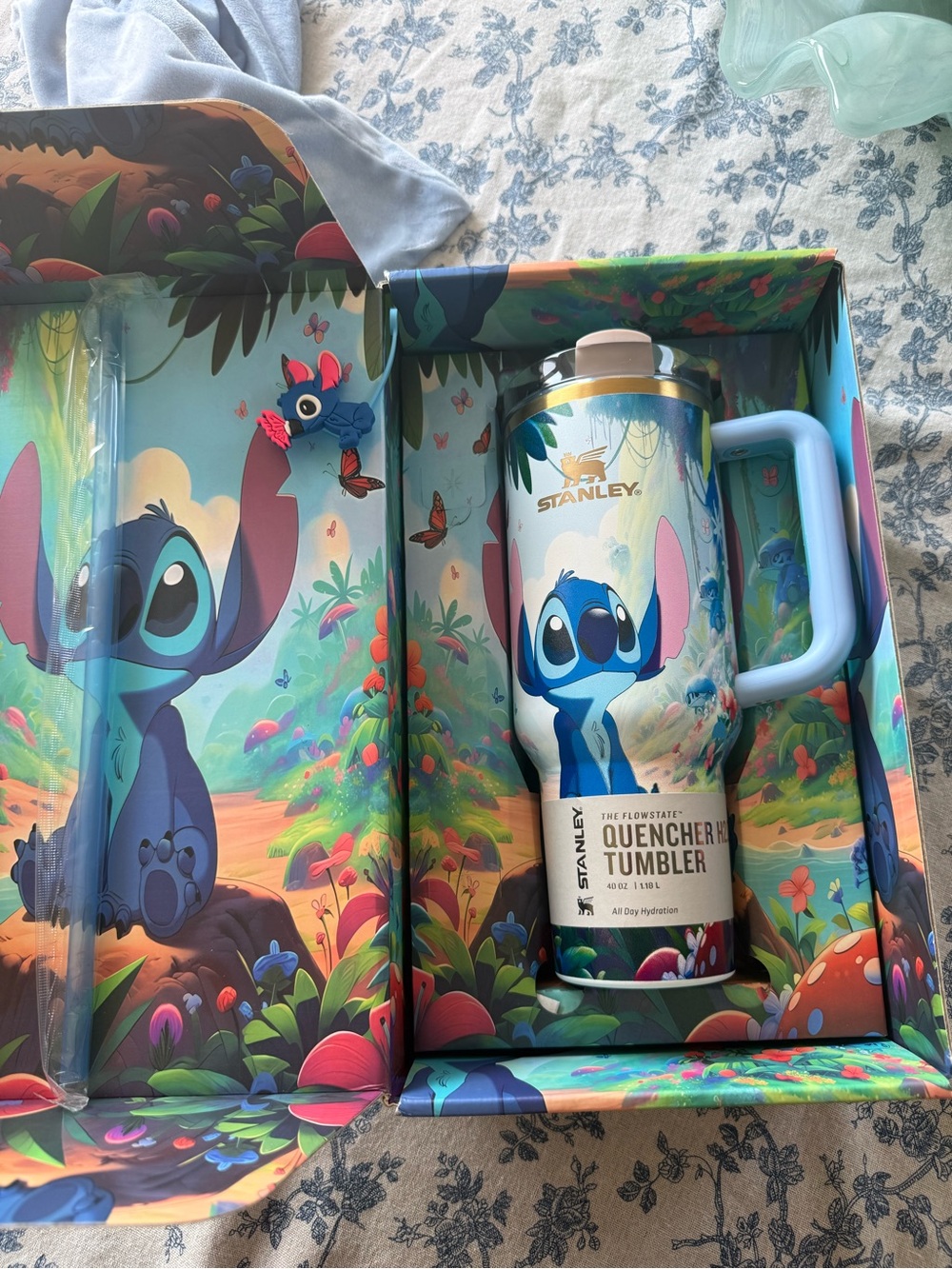 Lilo & Stitch Stanley - Picture 2 of 6
